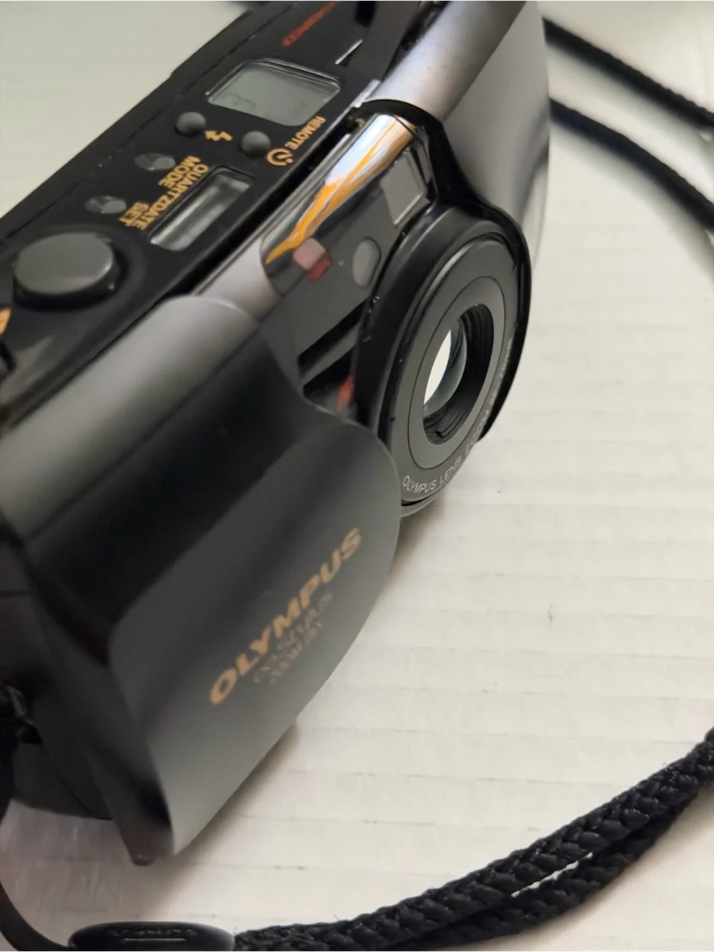 Olympus Infinity Stylus Zoom DLX 35MM Film Camera 35-70mm Zoom W/ Case REPAIR